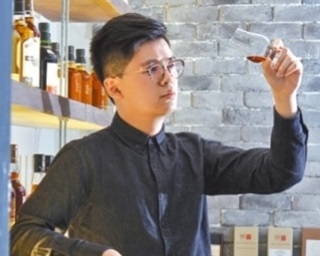 大學生做老闆賣六萬八蚊威士忌 22歲仔點賺第一桶金?