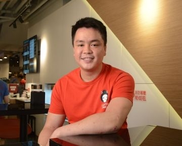 釘王後代唔撈地產 斥百萬中環開飯卷店