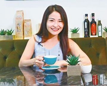 金融女中環開慢煮小店 龍蝦湯流心牛角包搶晒fo