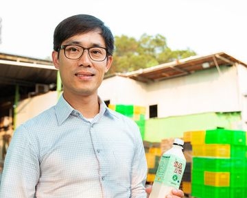 繼承父業 創立香港豆品品牌
