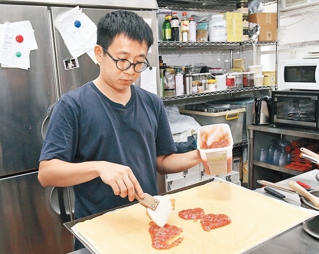 賣甜創業夢 網店堅持攞正牌